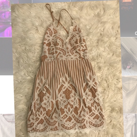 Tobi Dresses & Skirts - Dress